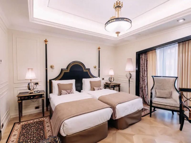 Queen Room