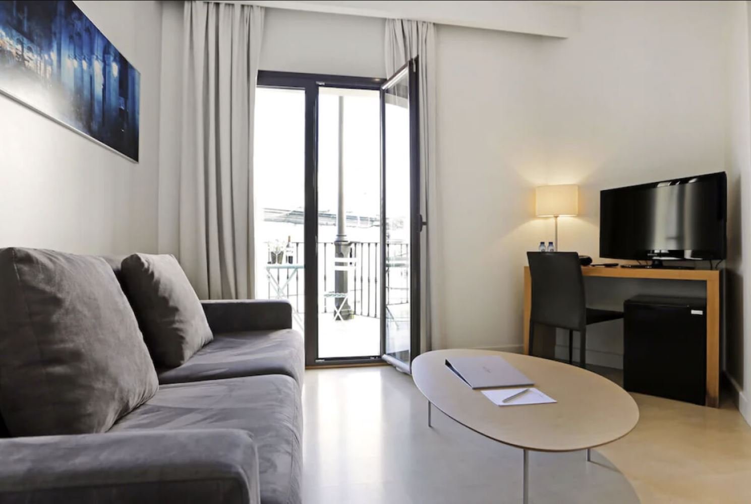 Stylish 2 Bedrooms
