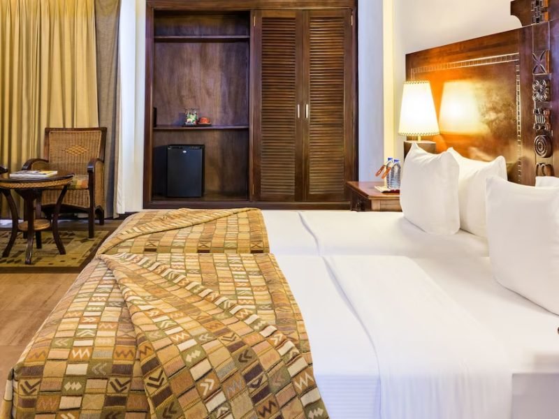 Club Twin Room