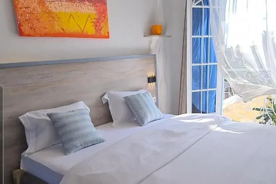 Dolce Vita Palacio Douala, Cameroon | Double Room (9units)