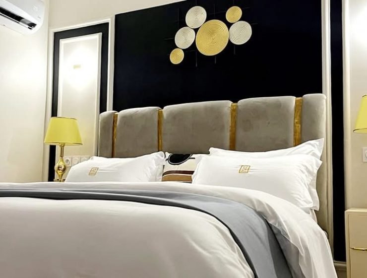 Suna’a Home, Simple Room