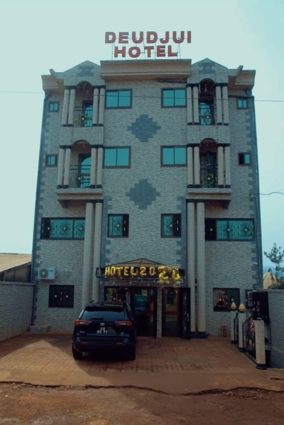 Deudjui Hotel