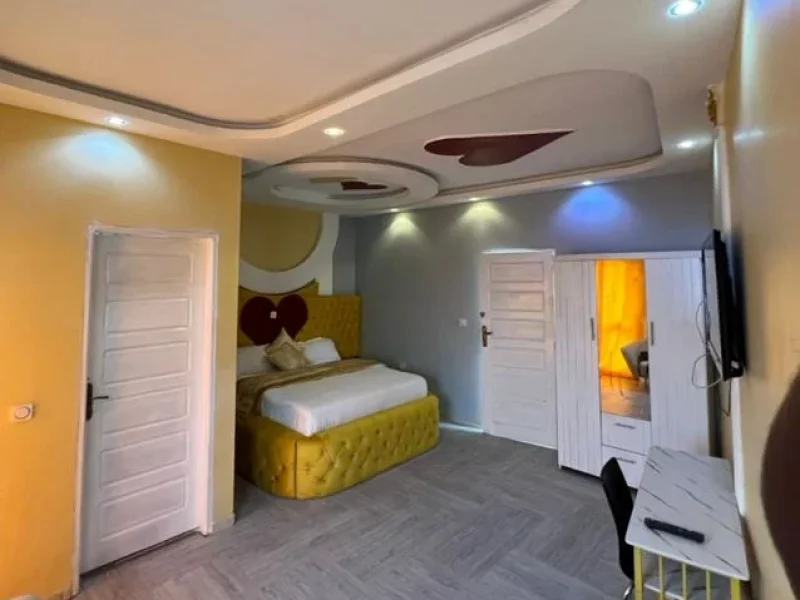 Romance & Ambiance Room
