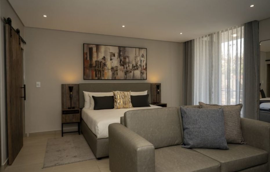 Lux Leisure Apartment Hotel