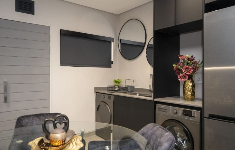 Lux Leisure Apartment Hotel