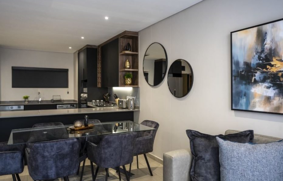 Lux Leisure Apartment Hotel