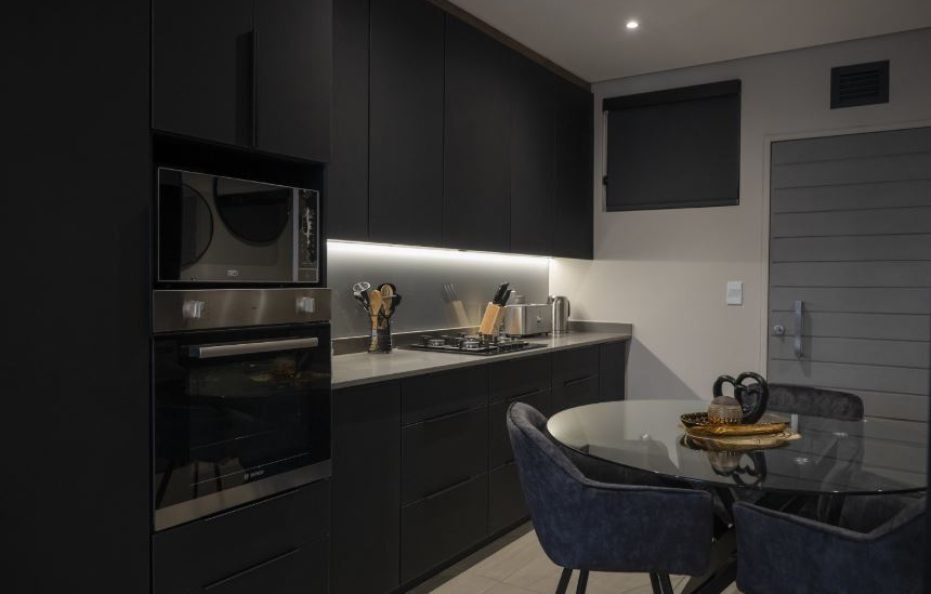 Lux Leisure Apartment Hotel