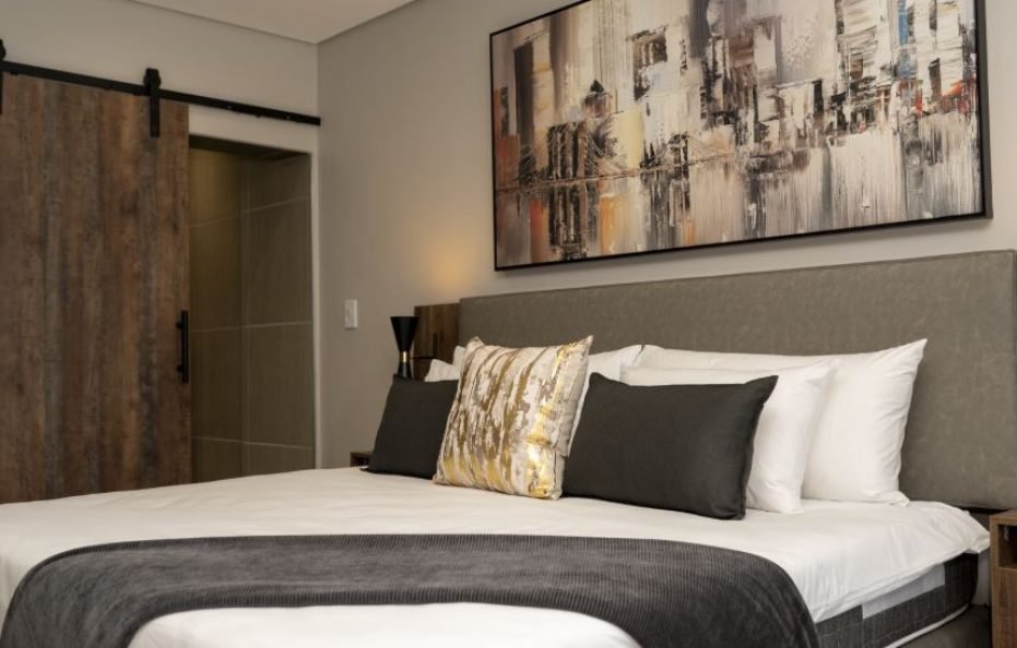 Lux Leisure Apartment Hotel