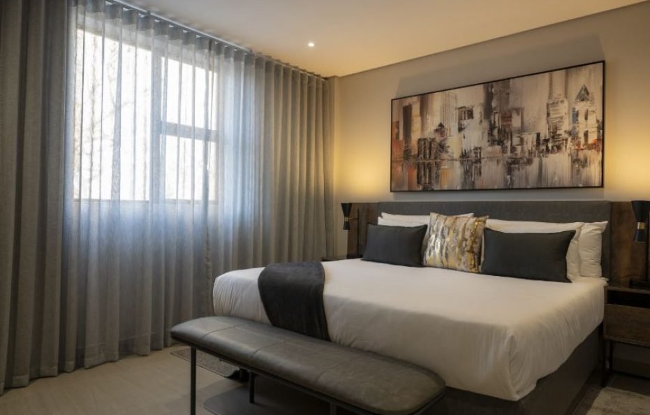 Lux Leisure Apartment Hotel