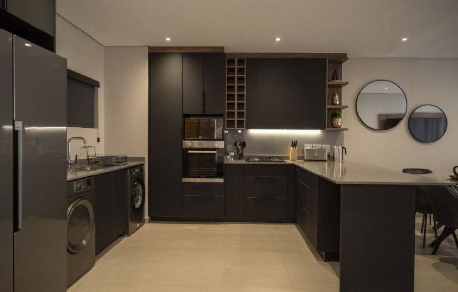 Lux Leisure Apartment Hotel