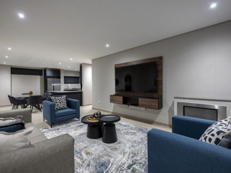 Executive Studio Suite with Balcony